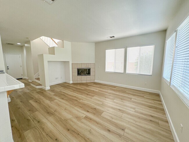 Foto del edificio - COMING SOON!  Sienna Ridge 3 Bedroom Home for Rent in Canyon Country!