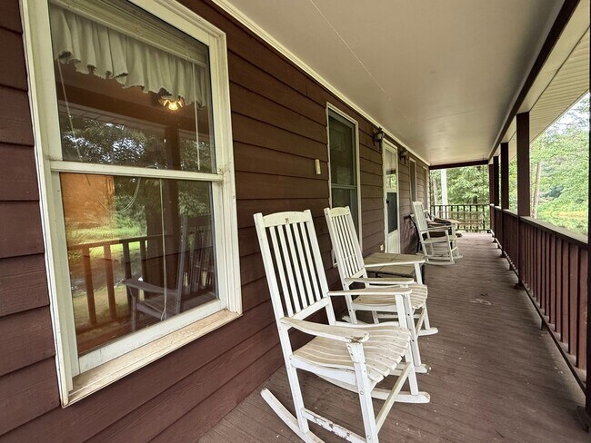 Building Photo - Fantastic Home in the Country for Rent!