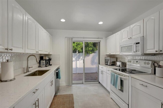 Foto del edificio - 1319 SW 30th St