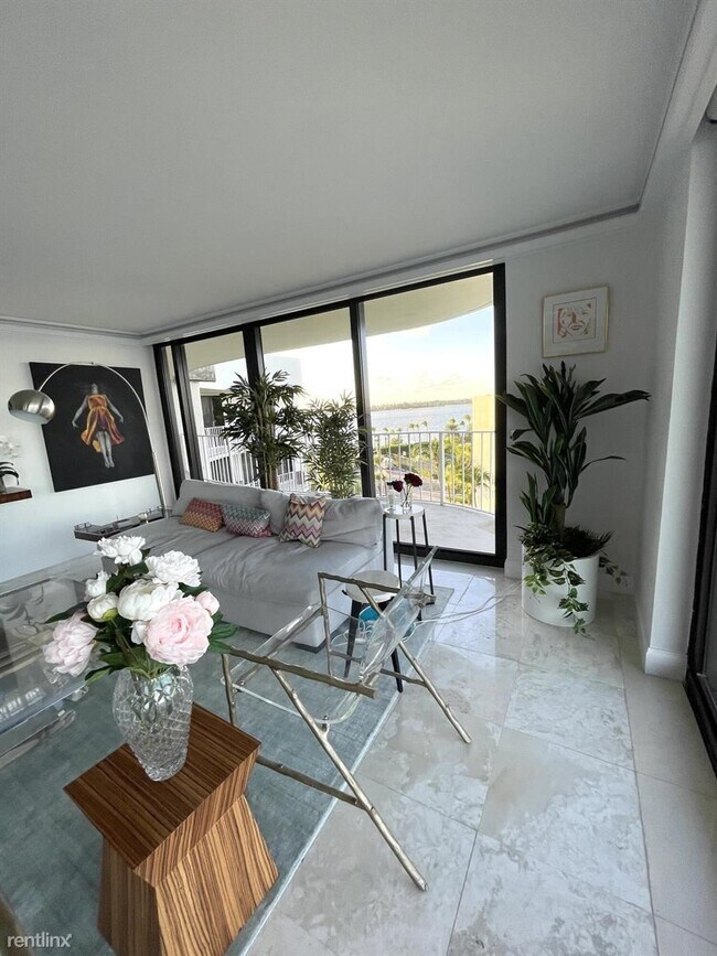 Building Photo - 2 br, 2 bath Condo - 3360 S Ocean Blvd # 6