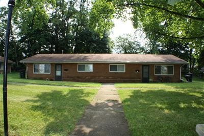 Primary Photo - 1261-1277 Roslyn Ave