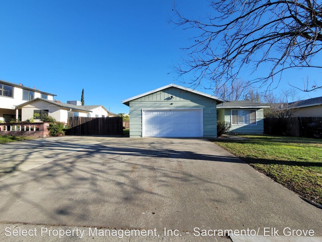 Primary Photo - 4 br, 2 bath House - 6 Saint Marie Circle**