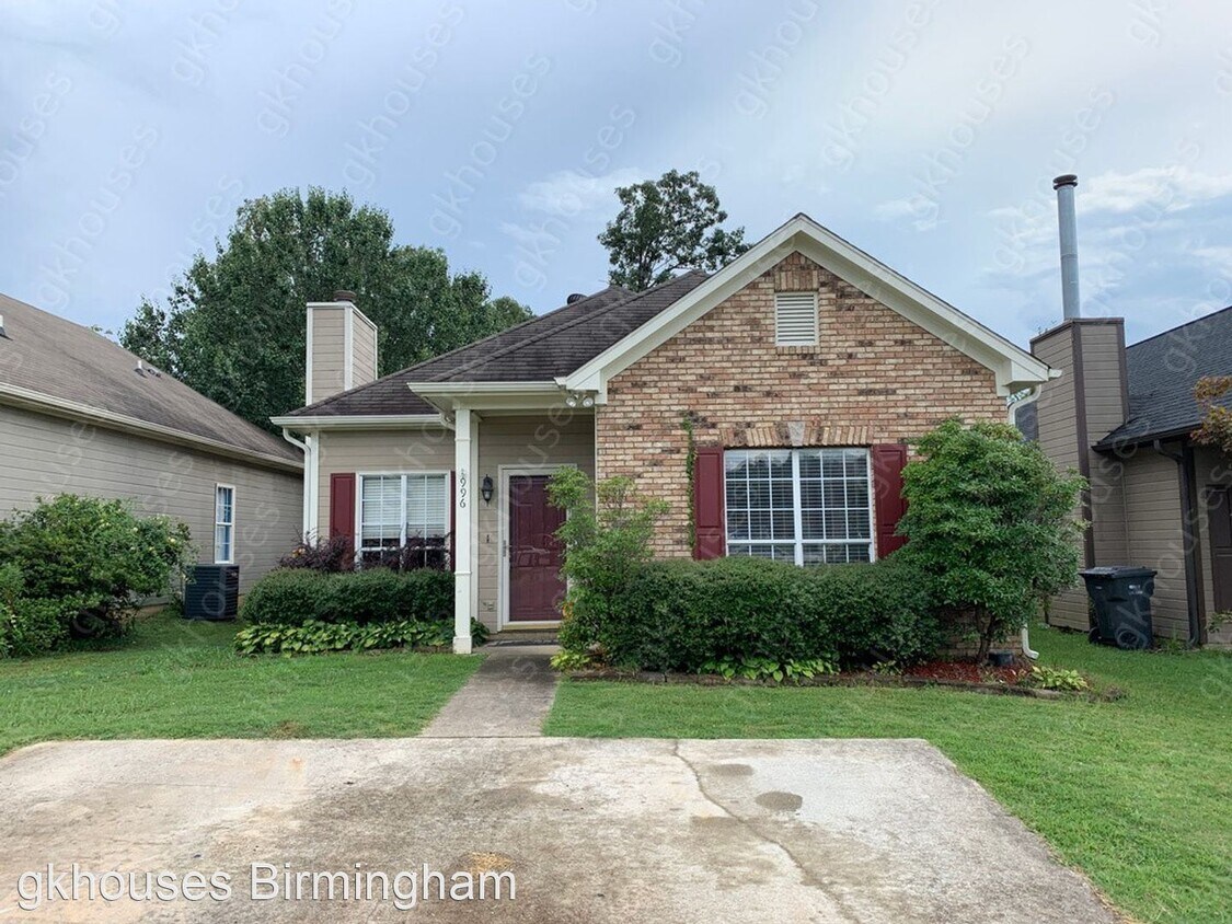 Primary Photo - 3 br, 2 bath House - 996 Mcallister Dr