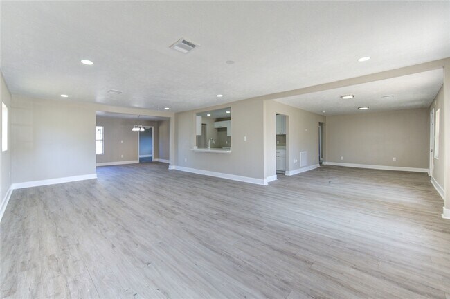 Foto del edificio - 3020 2nd Ave N