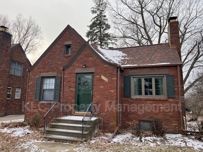 Foto del edificio - 3300 Beaver Ave