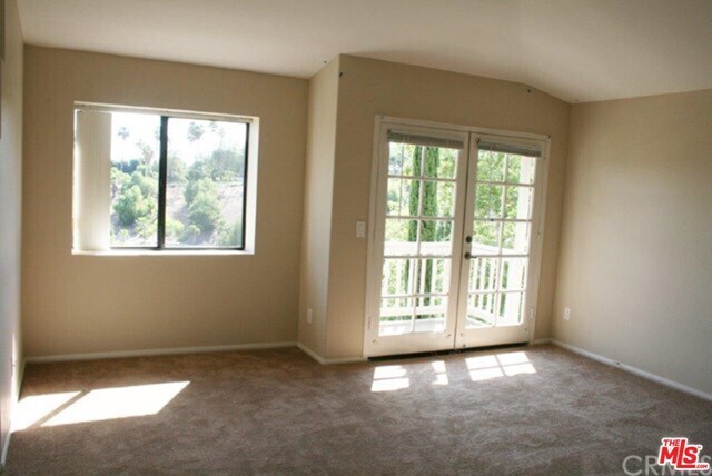 Building Photo - 1567 San Rafael Dr S