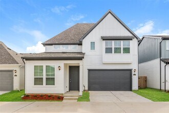 Building Photo - 22814 Terrazzo Dr