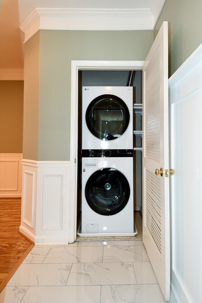 Foto del edificio - 11322 Westbrook Mill Ln