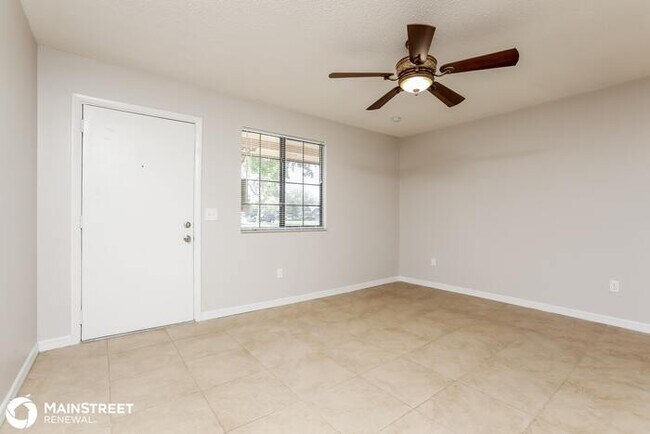 Building Photo - 1036 Aaron Dr, Deltona, FL 32725