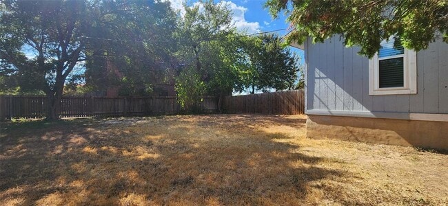 Building Photo - 404 Creek Cove