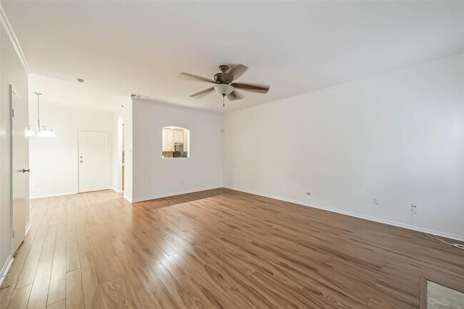 Foto del edificio - 9850 Pagewood Ln