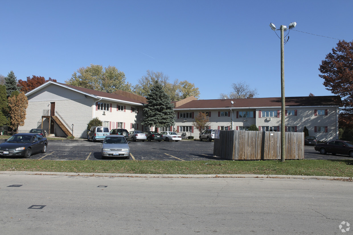 Primary Photo - Conklin Apartments