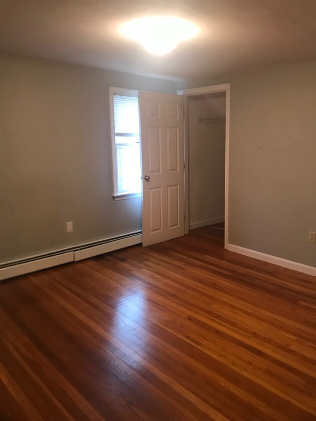 Bedroom with big closet - 123 Central St