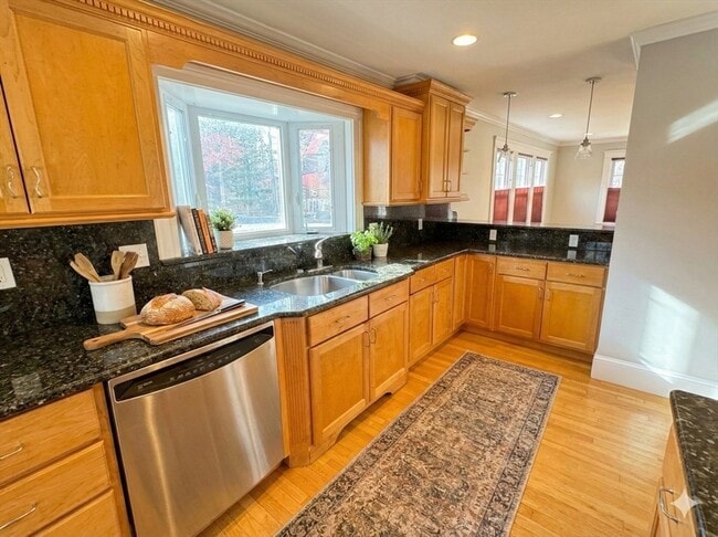 Building Photo - 129 Hillside Rd