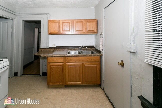 Building Photo - 1514 N Elston Ave
