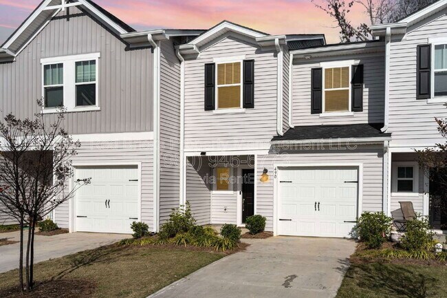 Foto del edificio - 490 Tayberry Ln