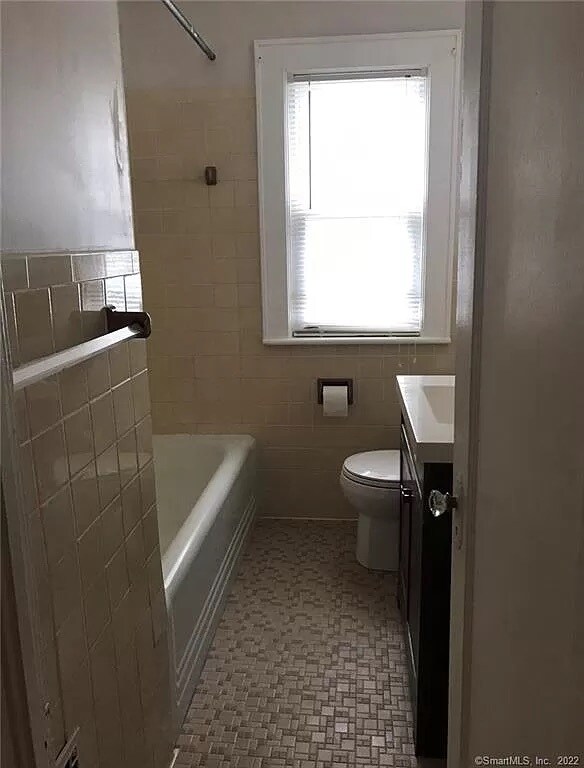 30 Clark St Unit Floor 1, Ansonia, CT 06401 30 Clark St Ansonia, CT