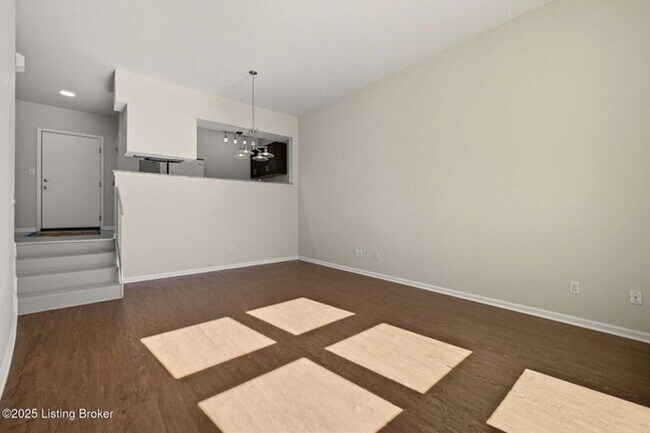Foto del edificio - Updated Crescent hills Condo 2 bed/2 bath