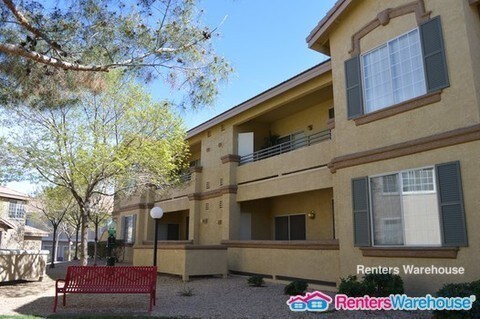 Building Photo - 9901 Trailwood Dr
