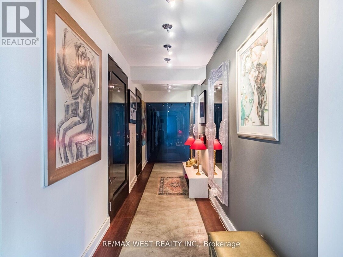 Photo principale - 409 Bloor St E