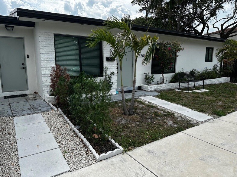 Photo - 2200 SW 3rd Ave
