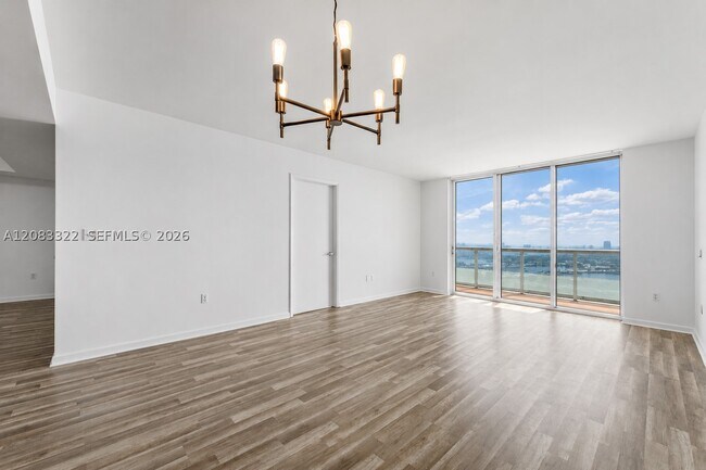Foto del edificio - 50 Biscayne Blvd