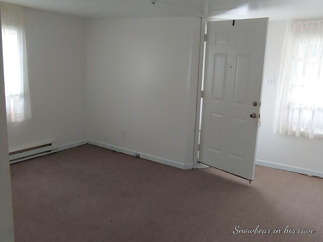 Bedroom - 923 Windsor Ave