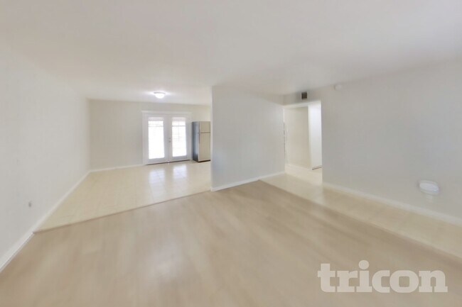 Foto del edificio - 5024 W Krall St