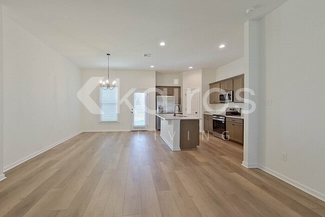 Building Photo - 112 Hendrix Rd