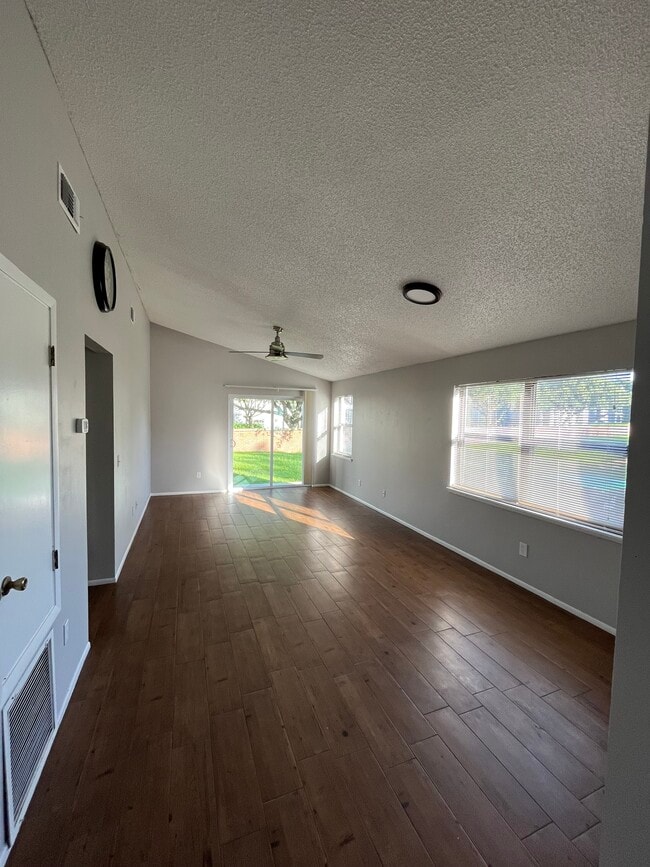 Building Photo - 3230 Vishaal Dr