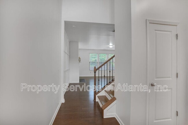 Foto del edificio - 268 Stone Park Dr