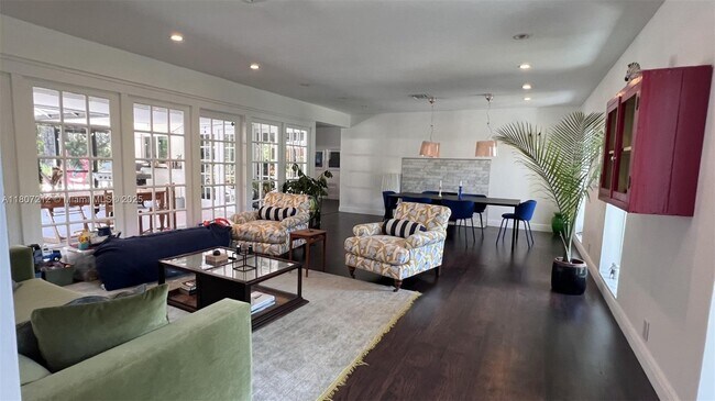 Foto del edificio - 12929 SW 60th Ave