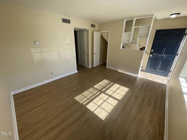 Building Photo - 120 Byrum St