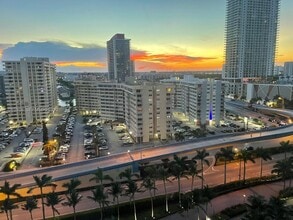 Building Photo - 1830 S Ocean Dr