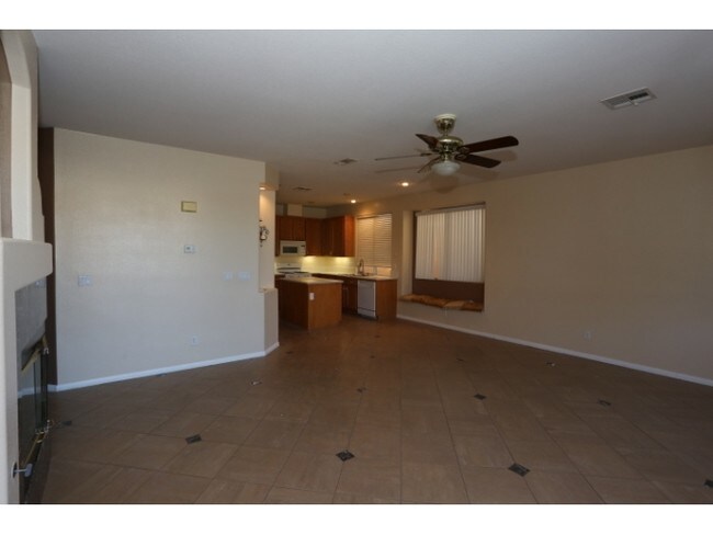 Building Photo - 400 Silver Grove St