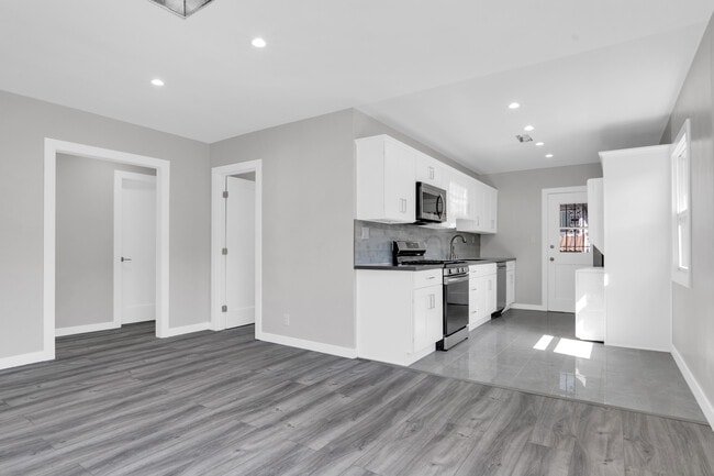 Building Photo - 5973 Guthrie Ave