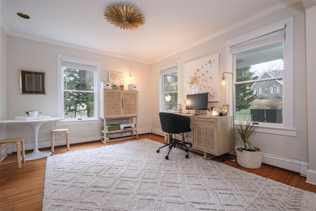 Foto del edificio - 42 Davis Ave