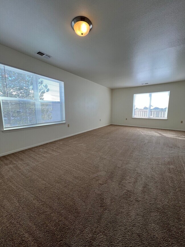 Building Photo - 1291 Dakota Dr