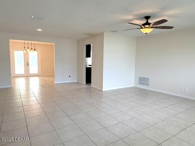 Building Photo - 38 Valhalla Ave