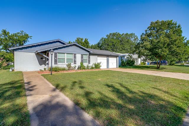 Foto principal - 213 NW Jayellen Ave