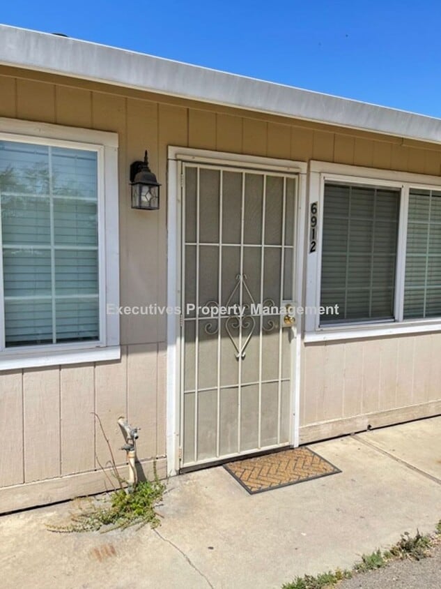 Foto principal - 6912 Hall Blvd