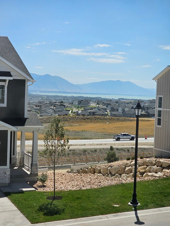 Foto del edificio - 2843 Blue Dawn Ln