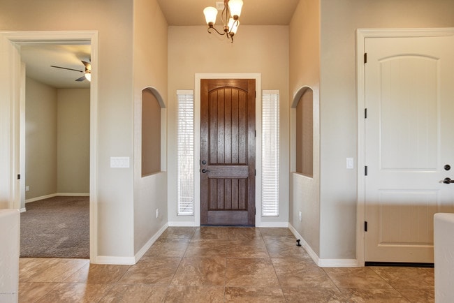 Building Photo - 469 Isabelle Ln