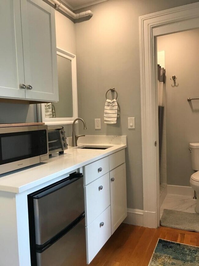 Building Photo - 2 bedroom in Cambridge MA