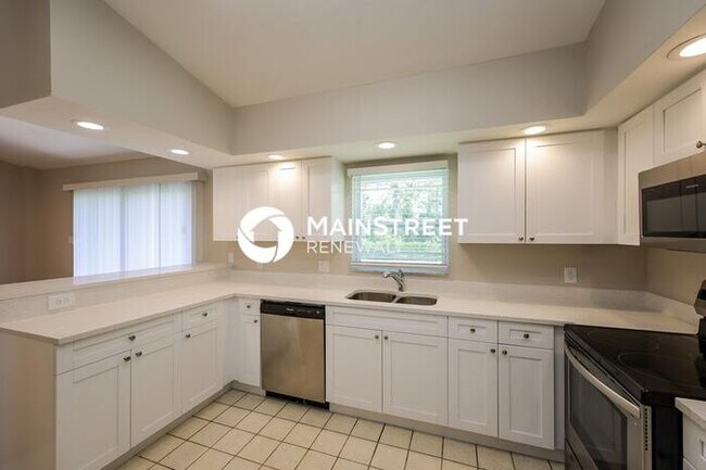 Foto del edificio - 3 Bedroom Pet-Friendly Home in LEHIGH ACRES, FL with Main Street Renewal