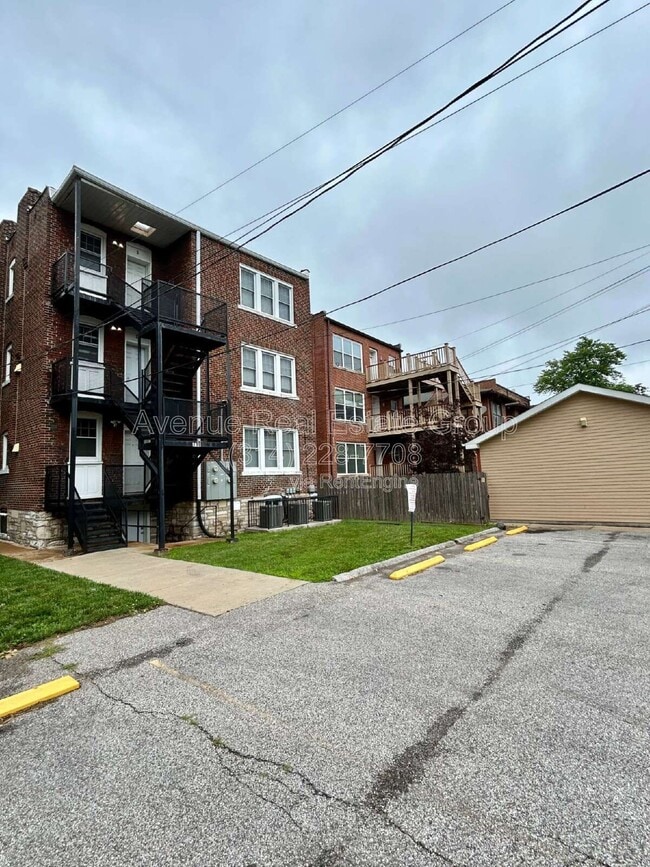 Building Photo - 716 Westgate Ave