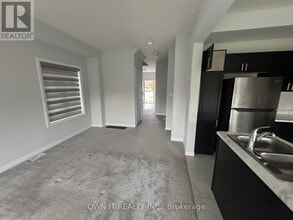 Building Photo - 520 Grey St