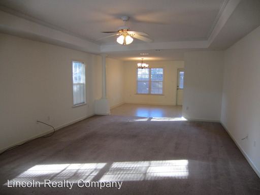 Building Photo - 5152 Granada St