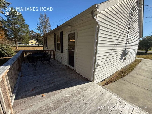 Building Photo - 361 Mahanes Rd