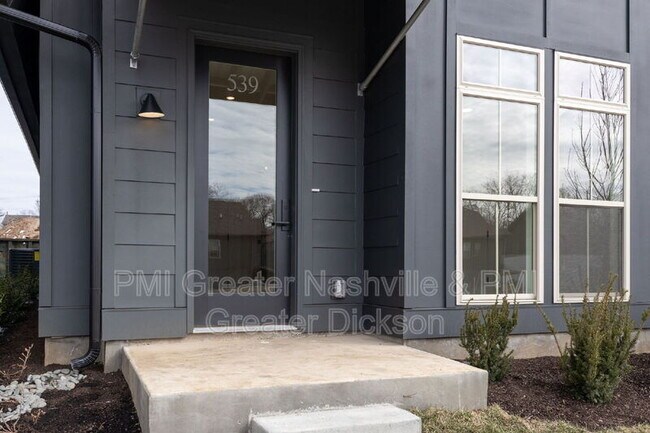 Foto del edificio - 539 Midnight Wy